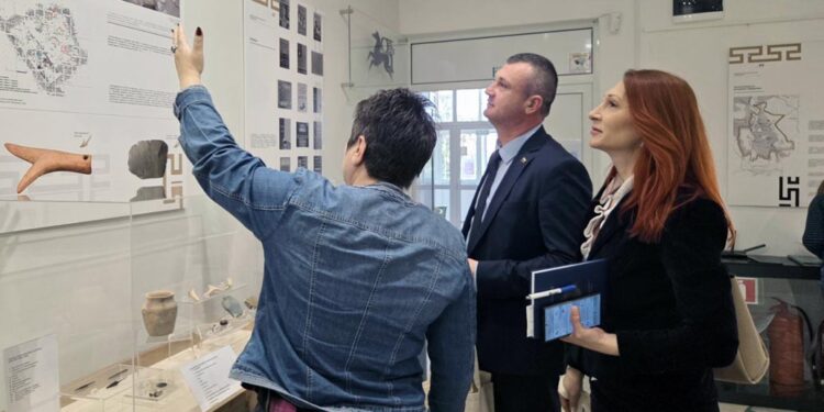 Заместник областните управители обсъдиха развитието на културно-историческия туризъм и състоянието на Демир баба теке